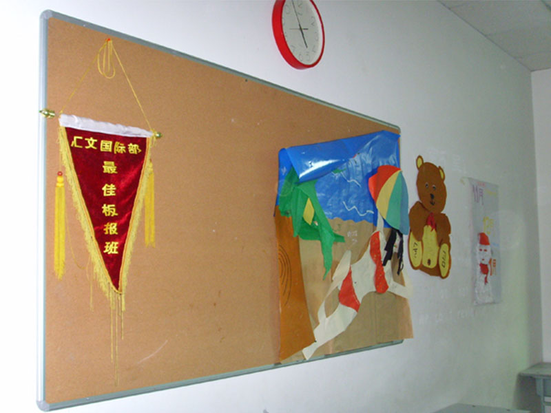 黑板行業的競爭壓力